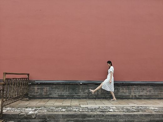 紅墻之外（個人主頁-ZNTQ3MjA5NjA=） - 人像攝影 - 站酷設(shè)計師周周每一天原創(chuàng)素材 - 站酷ZCOOL