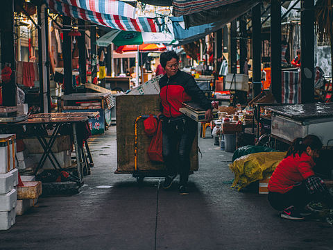 忙碌（个人主页-ZMzQ4MjE5MDQ=） - 人文/纪实摄影 - 站酷设计师Photography阿杰原创素材 - 站酷ZCOOL