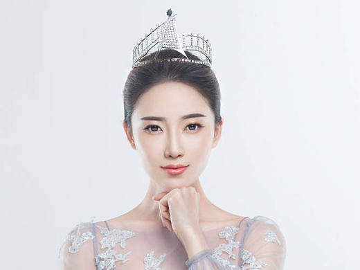摄影师杨子坤作品——亚姐冠军房星彤——大树时尚