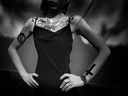 她的动物她的叶子她的骨头她的线