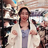 一只撒手没的羊驼的头像