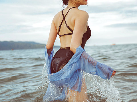 无                   题