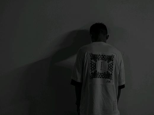 黑白人像