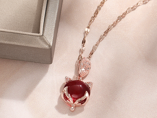 饰品拍摄（个人主页-ZNjYzMTIzODg=） - 产品摄影 - 站酷设计师博映原创素材 - 站酷ZCOOL