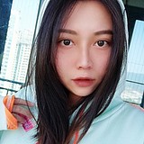 爆炸草莓大人的头像