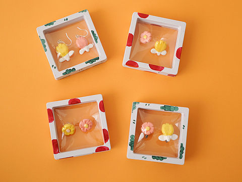 Earrings and brooches