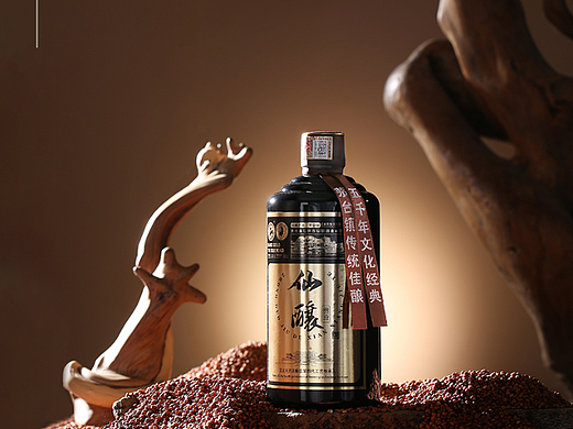白酒摄影 | 仙酿丝绸之路黑金酒
