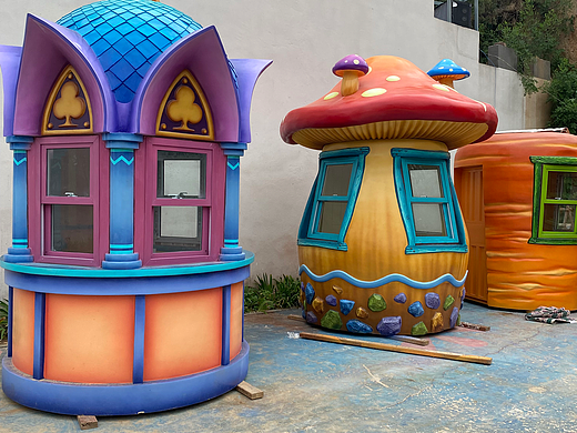 景区卡通售卖亭，水泥和玻璃钢制作（个人主页-ZNjg3OTkwNTI=） - 其他工业/产品 - 站酷设计师大连中特原创素材 - 站酷ZCOOL