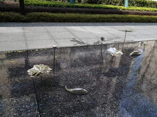 福州地产小水景 抽象鱼不锈钢镜面雕塑定制