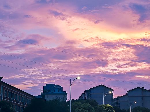 七月手机摄影丨追雲