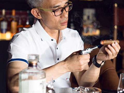 品牌创始人形象照|粤补汤品牌创始人