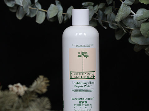 水（個(gè)人主頁-ZMzYwMDk5MDA=） - 產(chǎn)品攝影 - 站酷設(shè)計(jì)師來自李蘑菇原創(chuàng)素材 - 站酷ZCOOL