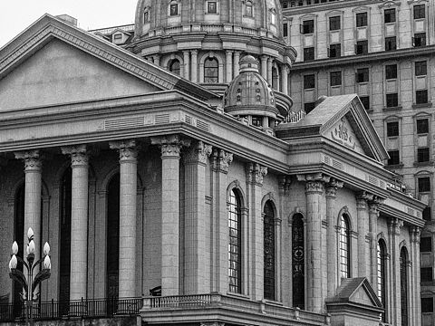 一张街头黑白照（个人主页-ZNTM0OTg0NzI=） - 环境/建筑摄影 - 站酷设计师雨棚料理原创素材 - 站酷ZCOOL