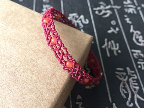macrame jewelry
