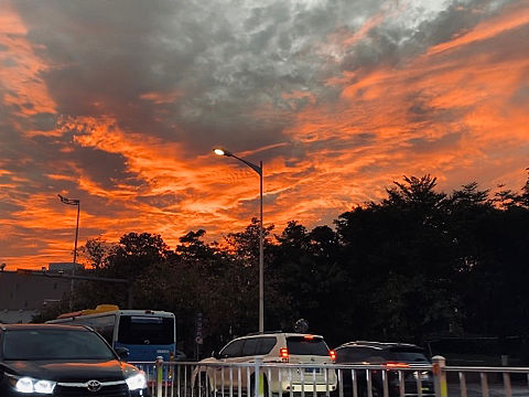 大學城火燒云紀實攝影（個人主頁-ZNDkyOTI3Mjg=） - 風光攝影 - 站酷設計師小讓讓原創(chuàng)素材 - 站酷ZCOOL