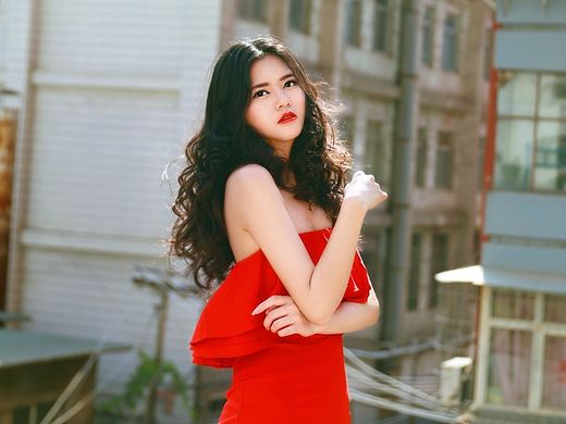 她的城（個人主頁-ZMTQ2OTAyMzI=） - 人像攝影 - 站酷設(shè)計師鹿strong原創(chuàng)素材 - 站酷ZCOOL