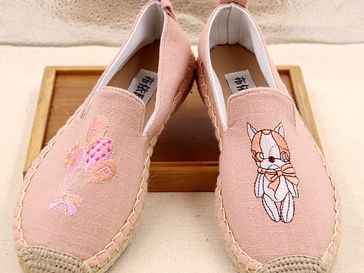 布依阿妈（个人主页-ZMzA4NDMxMjQ=） - 鞋履设计 - 站酷设计师布依阿妈原创素材 - 站酷ZCOOL