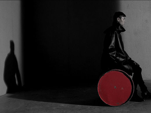 Back To Black时装概念片