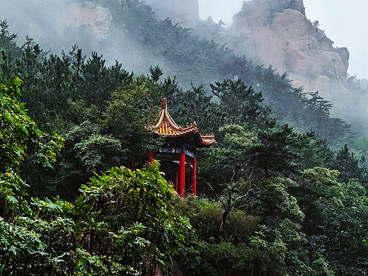 青岛—崂山风景区 • 北九水) Laoshan Scenic Area