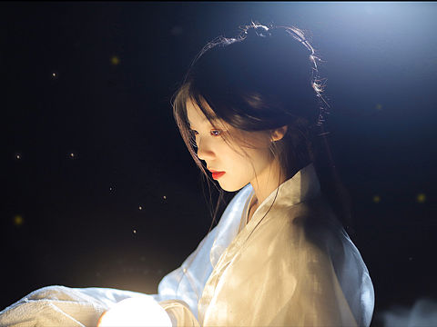 螢火蟲的夏天（個(gè)人主頁(yè)-ZNTIwNDY2NTY=） - 人像攝影 - 站酷設(shè)計(jì)師六月月月er原創(chuàng)素材 - 站酷ZCOOL