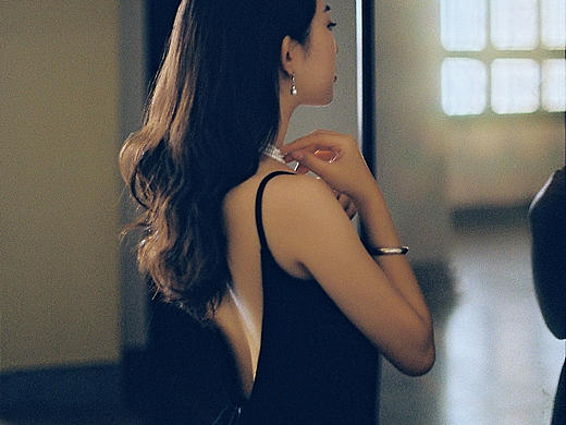 黑色丝绒（个人主页-ZNTMwODk2ODA=） - 人像摄影 - 站酷设计师雨雨来原创素材 - 站酷ZCOOL