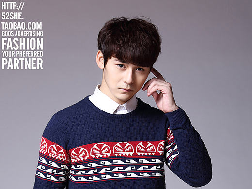 男装毛衣模特拍摄 西服长袖T恤衬衣运动情侣装针织衫平铺立体摄影