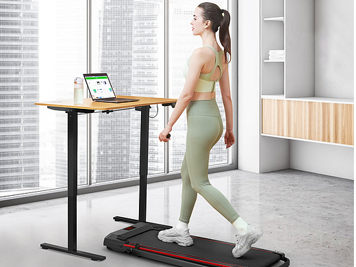 亚马逊走跑机（个人主页-ZNjgxOTgzODA=） - 海报 - 站酷设计师谭言西原创素材 - 站酷ZCOOL