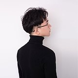 石前的头像