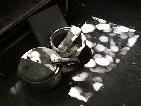 南充花市街104号的那些破窗户.