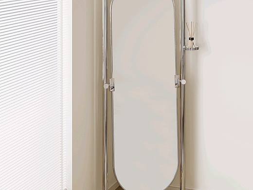 谷及落地穿衣镜