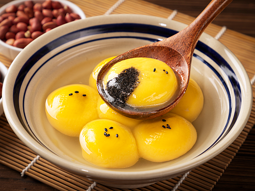 【美食摄影】大黄米汤圆
