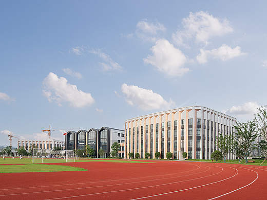 上海外国语大学附属杭州学校