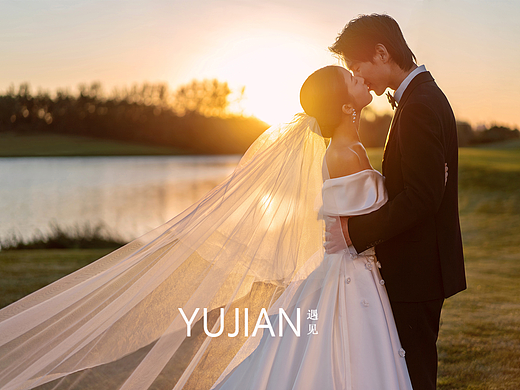 你是我藏在黄昏里的浪漫，电影氛围感的婚纱照