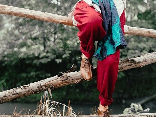 【向日葵记忆】原创手工绣花松紧腰系带复古棉麻阔腿裤秋装长裤休闲裤（个人主页-ZMTMwOTM4MzY=） - 休闲/流行服饰 - 站酷设计师王善斌原创素材 - 站酷ZCOOL