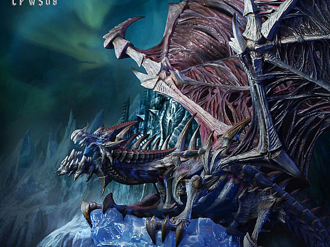 冰霜巨龙，翼展一米