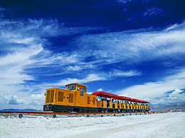 開往茶卡的火車