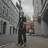 上日下天的头像