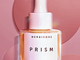 阿城教你如何用PS快速模拟一张高级的三维风格的美妆场景海报，关于P4D常用技术要诀。