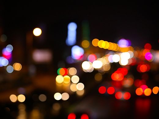 霓虹闪烁