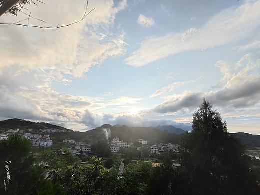 《山·日出》（个人主页-ZNDU0ODg3NDQ=） - 风光摄影 - 站酷设计师夕暮橙子原创素材 - 站酷ZCOOL