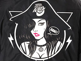 以前的小画P个效果T玩玩~借一下model林总不介意哈