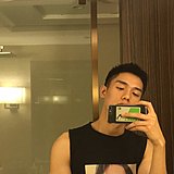 吃人不吃馍的头像