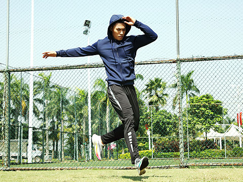 运动服模特图片摄影