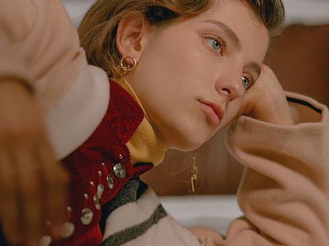 服裝拍攝（個(gè)人主頁-ZMzYyNzkwODA=） - 時(shí)尚/藝術(shù)攝影 - 站酷設(shè)計(jì)師攝影師alvinlam原創(chuàng)素材 - 站酷ZCOOL