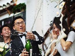 <b class='hightlight'>婚礼</b><b class='hightlight'>跟拍</b>