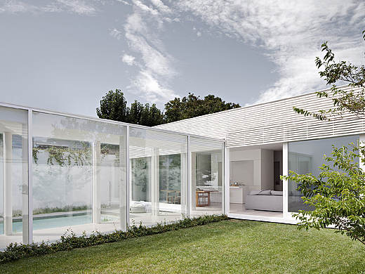 家是一个纯净又安静的地方