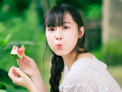 半夏的西瓜少女