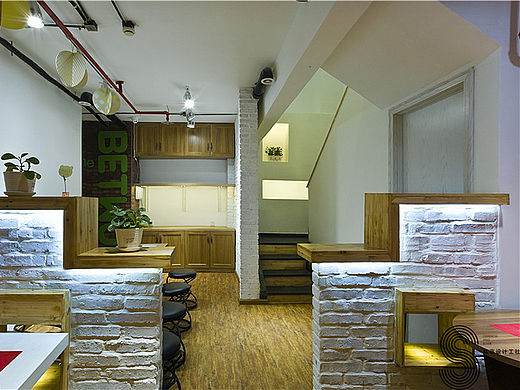 比佳兔BETWO金牛万达店商铺设计