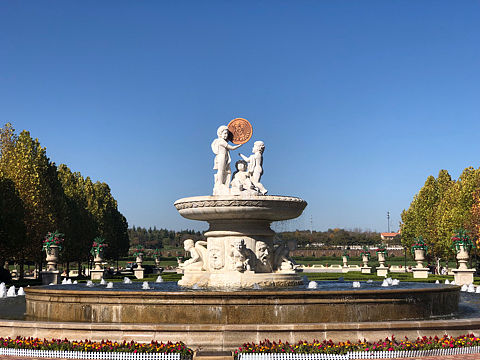 犬犬与海海的城堡酒庄奇遇记