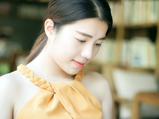 请离开你的房间，去书店静坐一“夏”